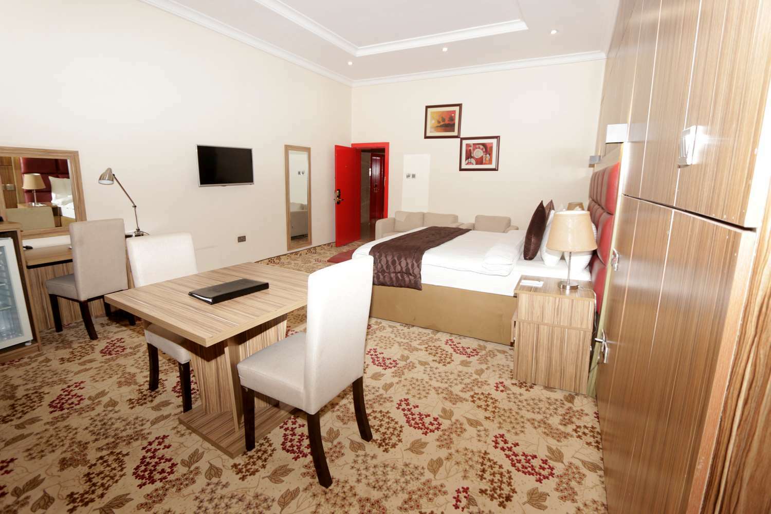 Best Western Plus אנוגו חדר תמונה